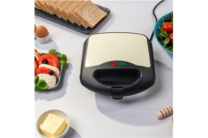 Sandwichmaker Zelmer ZSM7861, 750W, 2 felii, maner izolat, sistem de blocare, invelis antiaderent, negru/gri