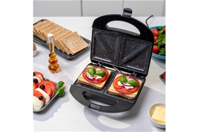 Sandwichmaker Zelmer ZSM7861, 750W, 2 felii, maner izolat, sistem de blocare, invelis antiaderent, negru/gri